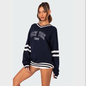 Edikted Navy and White 'New York 1976' V-Neck Pullover